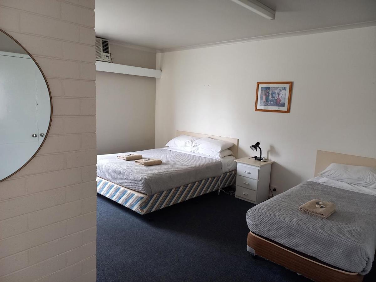 Heyfield Motel And Apartments เลคส์เอนทรานส์ ภายนอก รูปภาพ