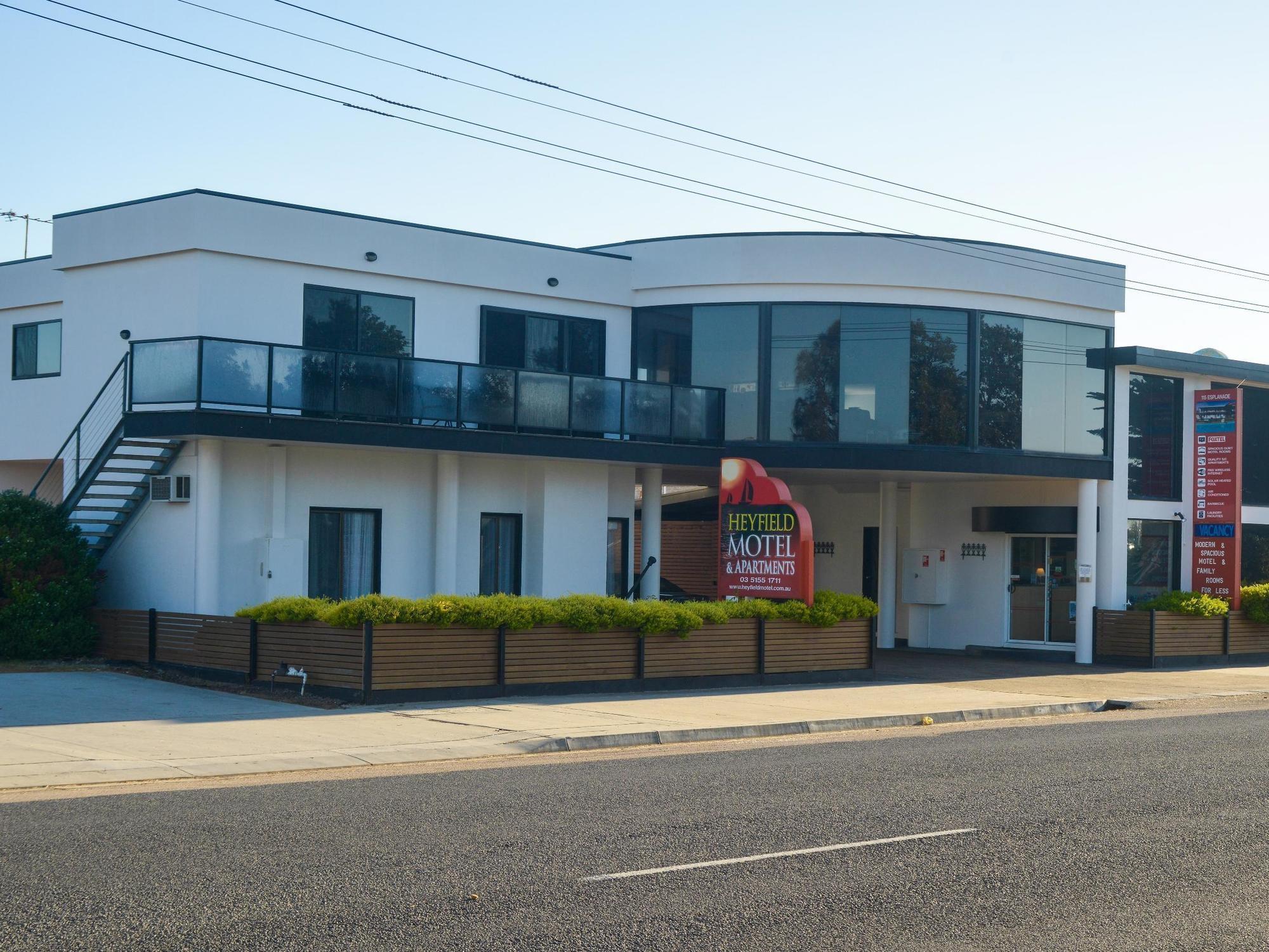 Heyfield Motel And Apartments เลคส์เอนทรานส์ ภายนอก รูปภาพ
