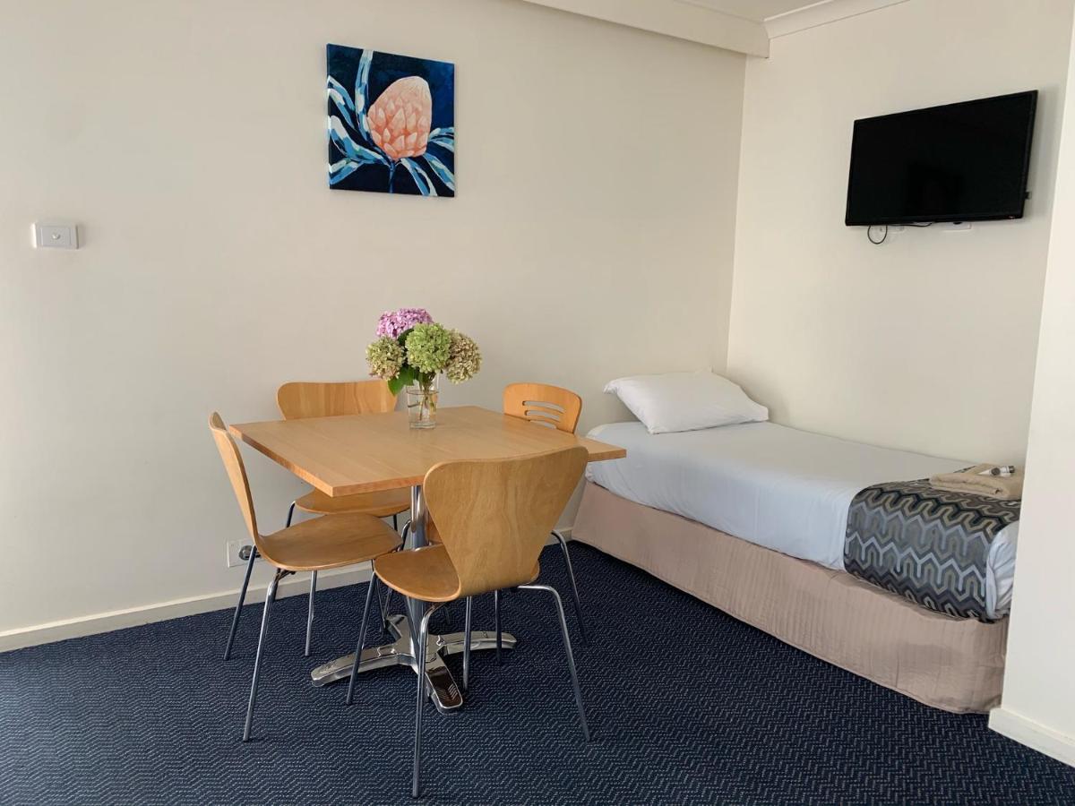 Heyfield Motel And Apartments เลคส์เอนทรานส์ ภายนอก รูปภาพ